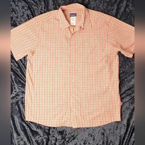Patagonia Red Organic Cotton  Button Up Short Sleeve Shirt Large #0378‎